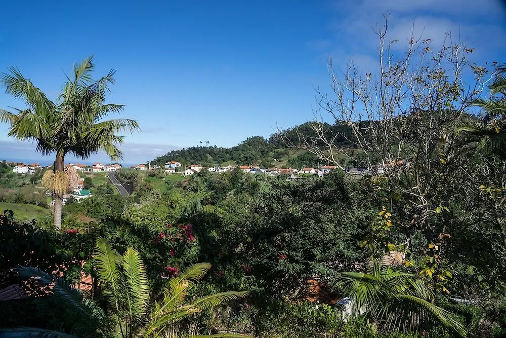 Casas De Campo Do Pomar B&B - Self Check-In Santana  4*, Santana (Madeira)